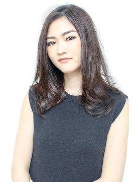 クレマレグ(Clema REGU) カッコよさ際立つクール系ロング