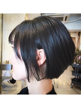 ヌビア 藤が丘(NUBIA) ミニボブ & ブラックカラー