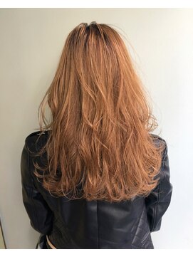 シェノン 西梅田(CHAINON) レイヤーカット×オレンジベージュ×ビタミンカラー