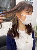 インナーカラーミディアムショコラベージュボブウルフグレージュ