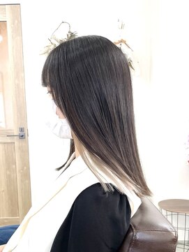 ホンネ(honne.) イヤリングカラー×ホワイトベージュ