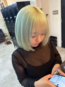 イエナ 渋谷(IENA) ミントグリーン   水色カラー、ハイトーン、推しカラー