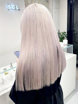 ソル ジングウマエ(SOL JINGUMAE) ホワイトベージュカラーインナーカラーグレージュカラーブリーチ