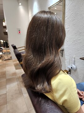 アマレット(Amaretto) 【パーソナルカラー診断×キャメルベージュ】髪質改善