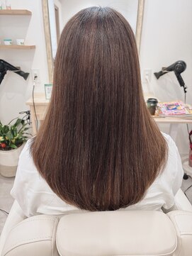 ラネーシェ(la.neche) ミディアムストレート×顔まわりレイヤー