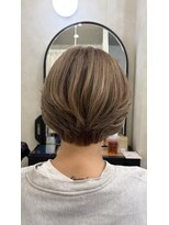 ルリアン 元住吉店(Le'lien)&nbsp;ショートボブ×白髪ぼかしカラー