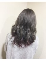 ヴィダ クリエイティブ ヘアーサロン(Vida creative hair salon) シルバー×パープル