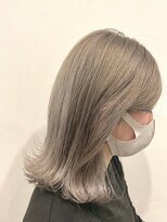 ビビグランジュテ(BiBi)&nbsp;高知　南国市　BiBi grandjete 外ハネシルバーホワイト