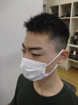 コダマ 茗荷谷店(KODAMA) 〈理容室〉床屋/バーバー/丸の内線/茗荷谷駅/顔剃/メンズカット