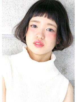 ラミ(L'ami) ☆ ショートバング × ダークグレージュ ☆ bob スタイル