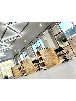 半個室のプライベート空間で、周りを気にせずリラックス♪駐車場完備で通いやすい◎