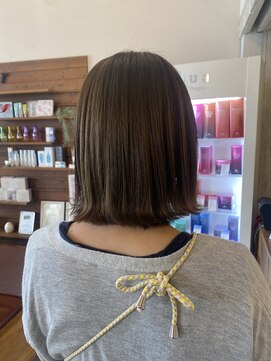 スパリブール(Spalibur) 切りっぱなしボブ