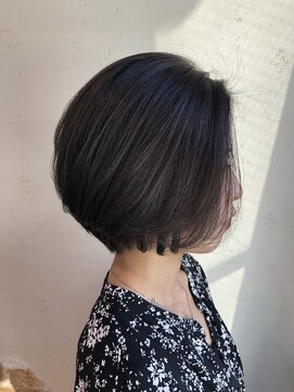 ヒルズヘッドスパサロン(hill's head spa salon) 前髪なし大人ショートボブスタイル