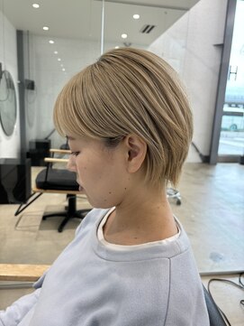ビーヒアナウ N゜03 金沢駅西店(BE HERE NOW) short hairー
