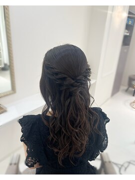 モカラ バイ レーコ(mokara by REKO) ハーフアップ