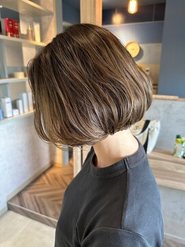 シアン(CYAN) ぷつんとボブ