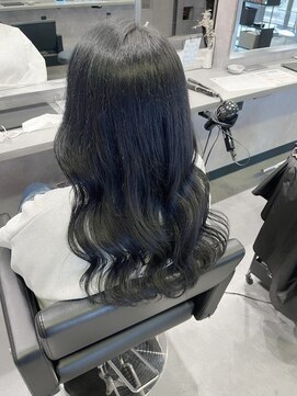 メゾンセブンルックス 宇都宮簗瀬店(Maison 7LOOKS) ブルーブラック