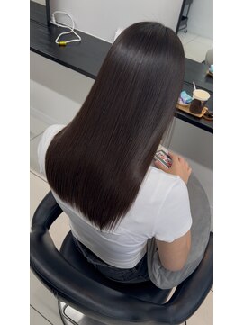 ユニークノベル 中央林間(unique novel) ミディアム/ストレートヘア/髪質改善/縮毛矯正/顔周りカット