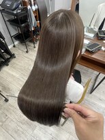 ミリュウ(Milieu) 柔らか質感の艶ストレート