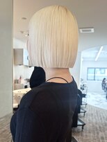 ザ スリック(THE SLICK)&nbsp;プラチナブロンドボブ×髪質改善艶ストレート