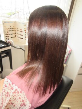 コア フィール ア デイ(COIFFURE A DAY) 【M3D見附今町】サラサラストレート