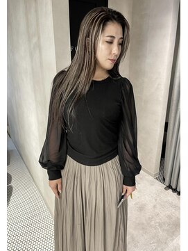 アコ(Aco) ★大人女性にピッタリのハイライト★