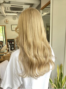 フツーロ 栄(FUTURO) プルエクステ