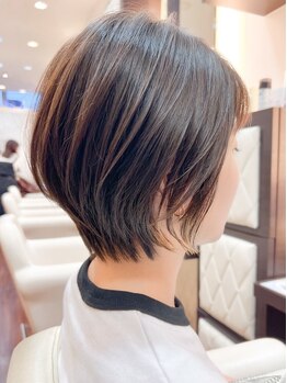 ヴィサージュ ギンザ VISAGE GINZAの写真/白髪が気になり始めたファーストグレイカラーにもオススメ！ダメージレスで、毛先まで潤う美しい艶髪に☆