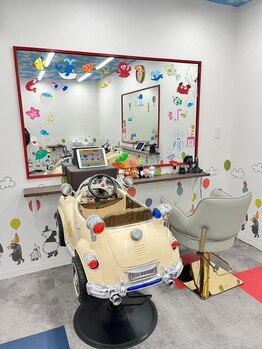 チョスキッズカット(chos kid's cut)の写真/お子様専用の楽しいカット体験♪大切な記念日や行事など、素敵な思い出のお手伝いをさせてください☆