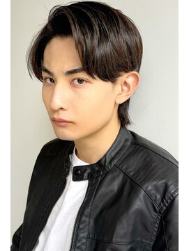 トルネード(TORNADO) センターパートウルフミディアムツーブロック　n7.4.26