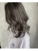 エラ(ere) 細めハイライト グレージュハイライト 外国人風ハイライト