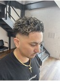 スキンフェード×メッシュ×パーマ