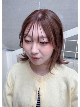 アロウズ(Arrows) 透明感のあるカカオブラウンのレイヤーボブ