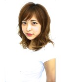 ミディアムな小顔ゆるカール (北澤）