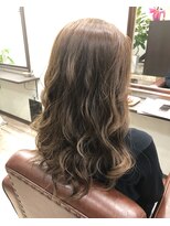 グランデ(GRANDE) ロングヘア