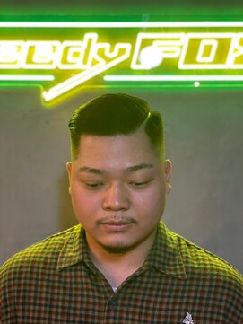 グリーディーフォックス 代々木(Greedy FOX) 韓国マッシュ/センタ-パ-ト/ツイストスパイラル/スキンフェード