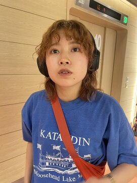 ホームボーイ(HOME BOY) ミディアムレイヤーウルフ パーマ 強めパーマ クルクルパーマ