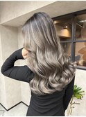 バレイヤージュ、ハイライト、レイヤーロング、グレーベージュ