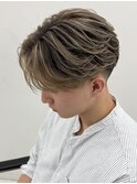 カット　バレイヤージュ　デザインカラー　センターパート