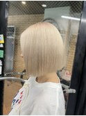 ホワイトベージュ