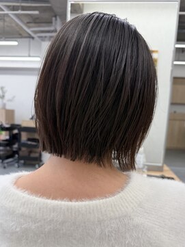 エルヘアメゾン(el. hair maison) レイヤーボブ静岡ボブ☆透明感ブルージュカラー