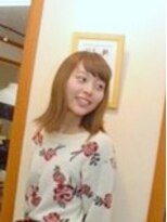 イシイ(ISHII)&nbsp;パールグレージュ外ハネスタイル☆