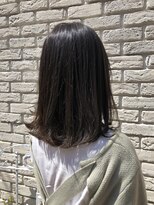 ネイヴィル(navile)&nbsp;外ハネ×アッシュベージュ