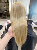 ケンジ 平塚 アネッタ(KENJE annetta)&nbsp;シャンパンブロンド×インナーブルー