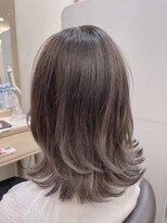 アルターリール(aL ter Rire) 【Rire尚平】ハイライトカラー×グレージュ★外ハネミディ