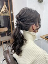 リッカ(RICCA)&nbsp;【ヘアアレンジ】ニュアンスポニーテール♪ 恵比寿/透明感カラー