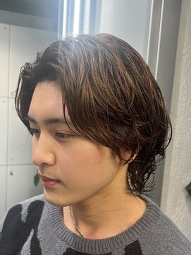 フィフス トウキョウ (fifth TOKYO) センターパートツイストスパイラルパーマメンズマッシュパーマ