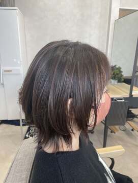 エモ(emo) ウルフカット