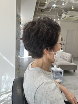 サンクチュアリー ウィズ コネクト(Sanctuary with connect) くせ毛風パーマ×ショートヘア