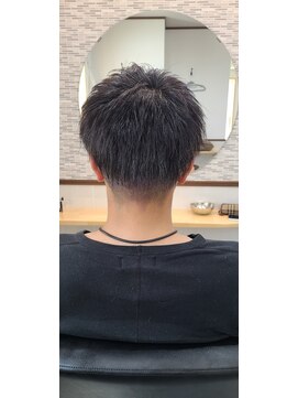 ヒロ美容室 ツーブロックショートレイヤー